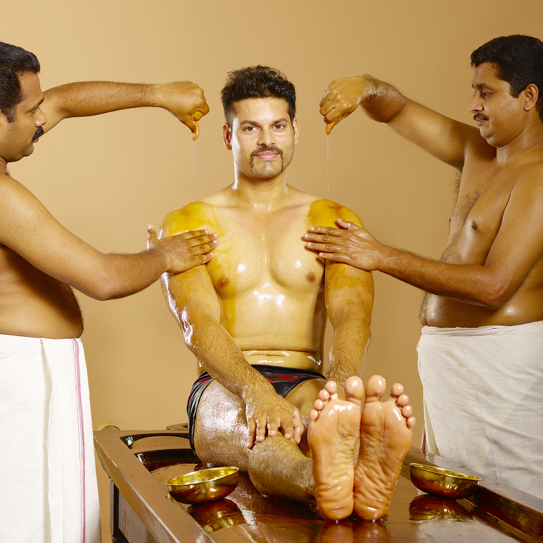 Pizhichil Ayurvedic Treatment Therapy